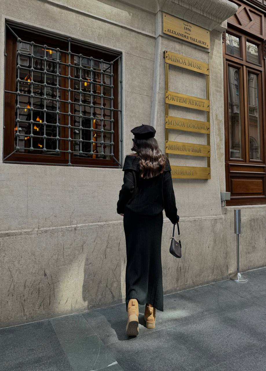 Ensemble maille tricotée noire – Élégance minimaliste et confort