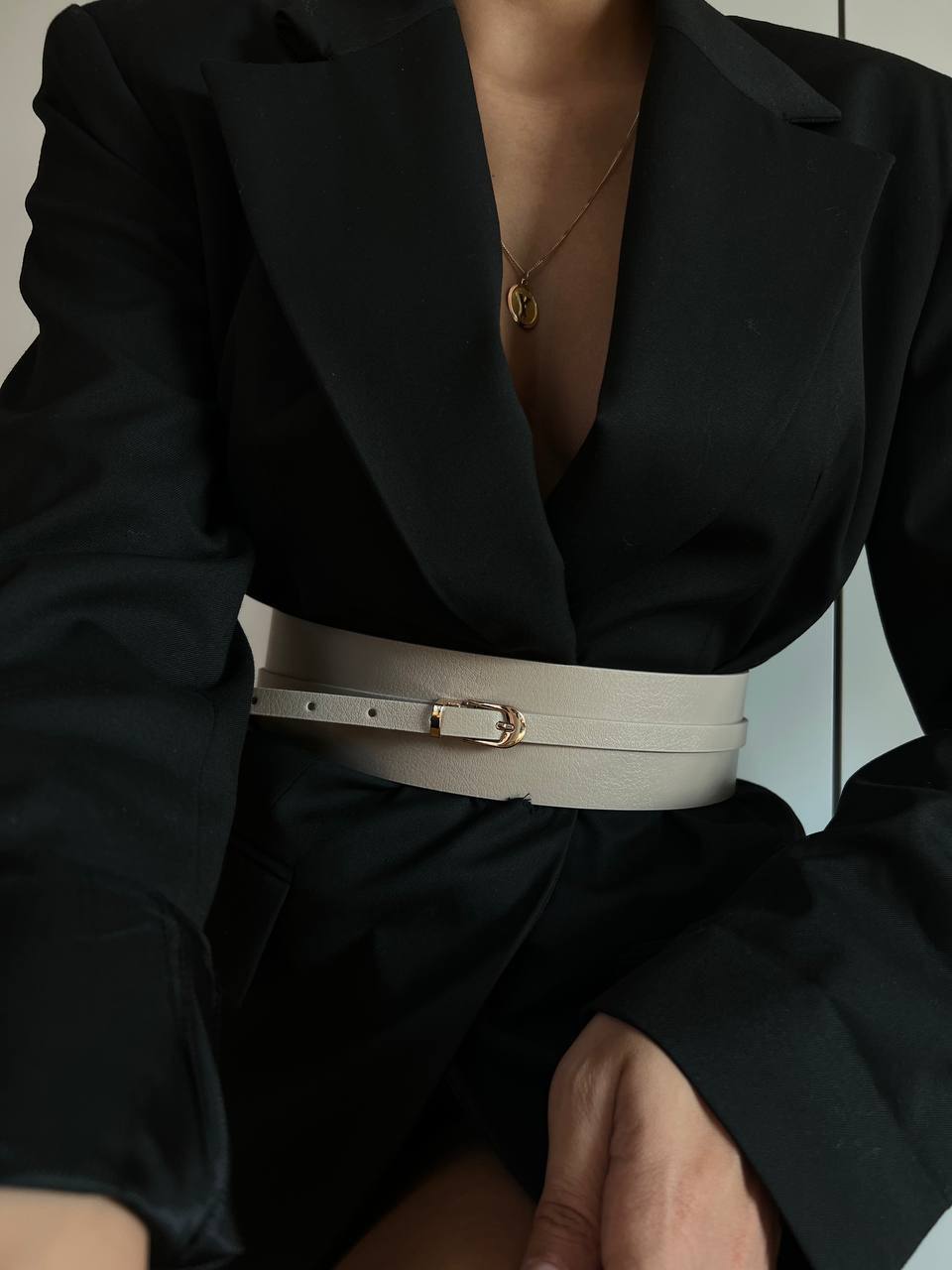 Ceinture beige Fiori en Cuir Synthétique - Élégance et Sophistication