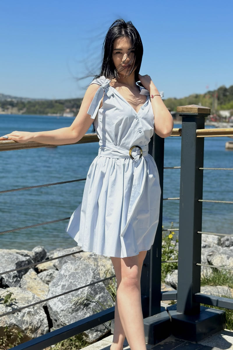 Robe Bleue Élégante à Ceinture Lola