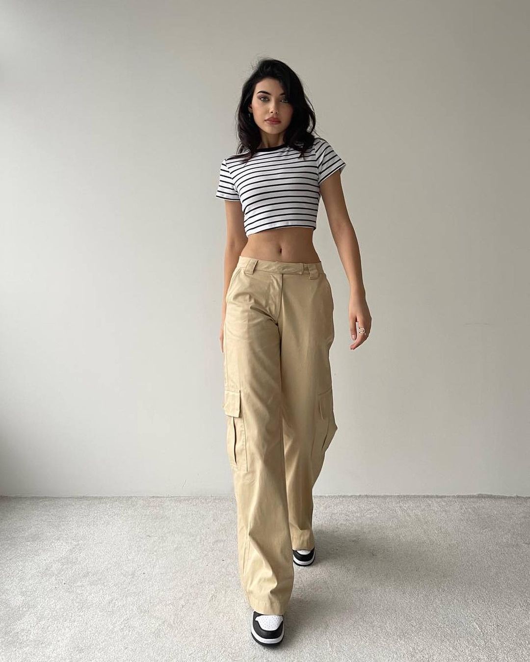 Pantalon Cargo Beige – Coupe Large & Taille Basse