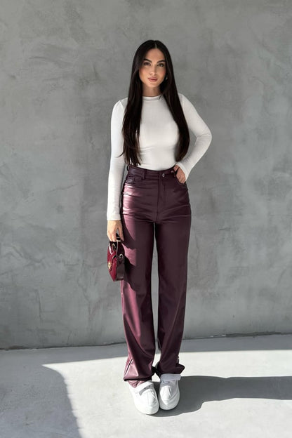pantalon simili cuir outfit moderne et sophistique