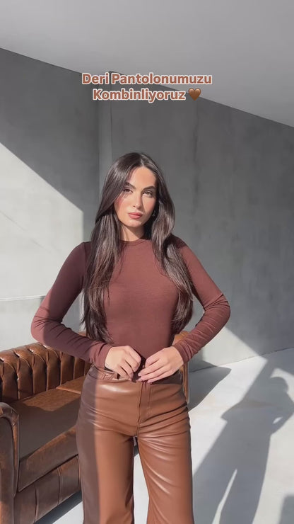 Pantalon Large Taille Haute en Simili Cuir – Marron & Bordeaux