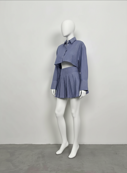 Ensemble Chemise Crop & Jupe Plissée Rayée – Bleu Chic