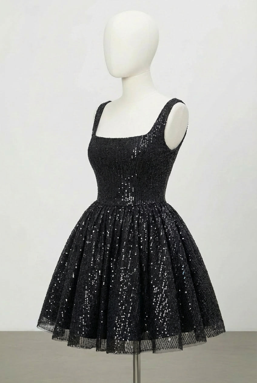 Robe Courte Noire à Sequins – Corset Sculptant & Éclat Glamour