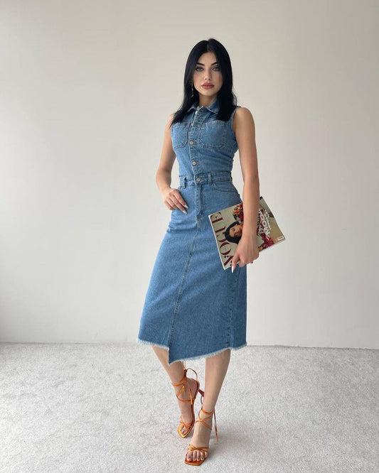 Robe en Denim à Boutons – Coupe Cintrée Chic Été