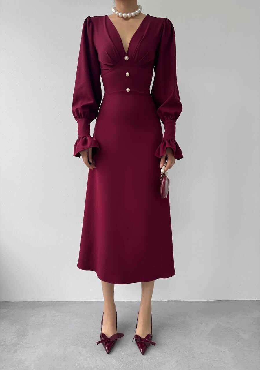 robe midi bordeaux tenue chic feminine