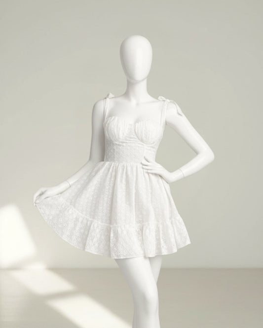 Robe Broderie Anglaise Blanche – Bustier Coussinet & Nœuds Épaules