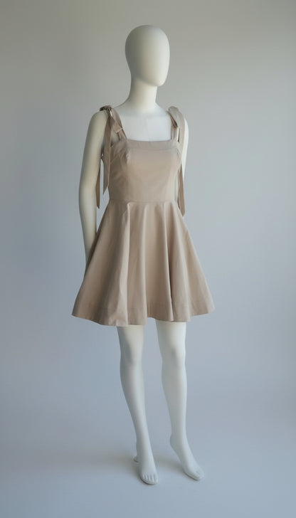 Robe Courte Beige et Noire à Bretelles Nouées – Coupe Évasée Féminine
