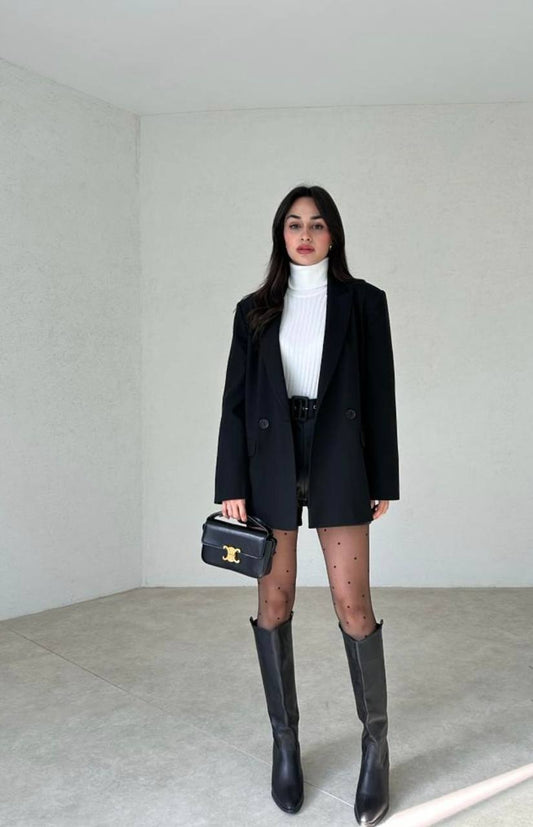 tenue elegante avec blazer noir oversize femme